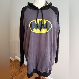 Warner Bros. X Torrid Batman Gray/Black Hoodie - Torrid Size 4 (26, 4X)